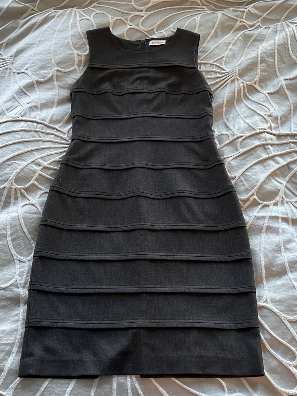 Classic Gray Sleeveless Sheath Dress